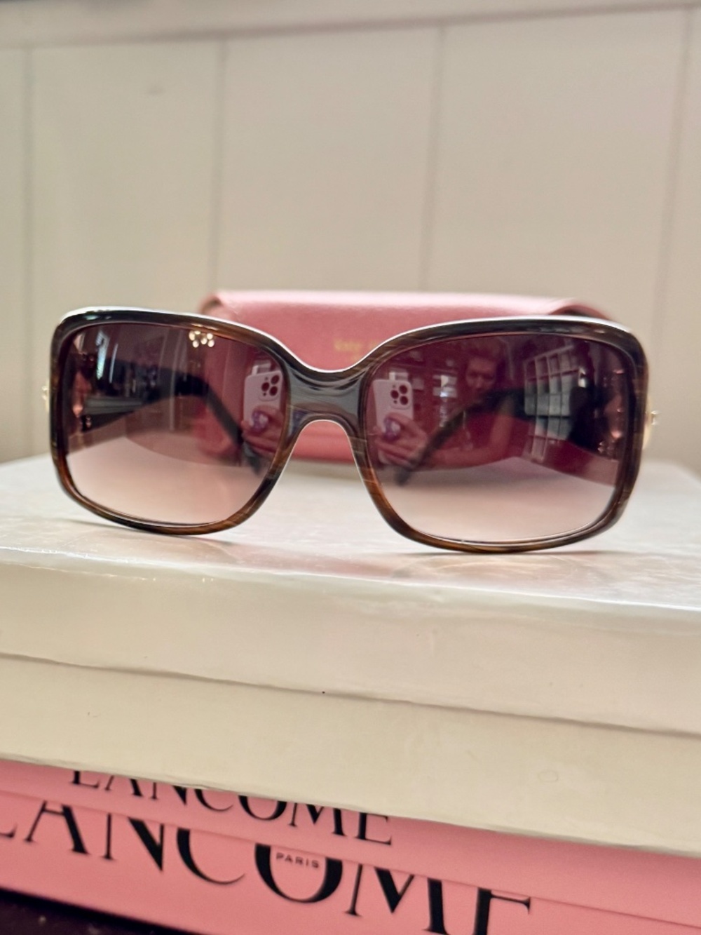 Kate Spade sunglasses Y2K Curved Wrap Tortoise shell deadstock never worn case - Picture 2 of 15